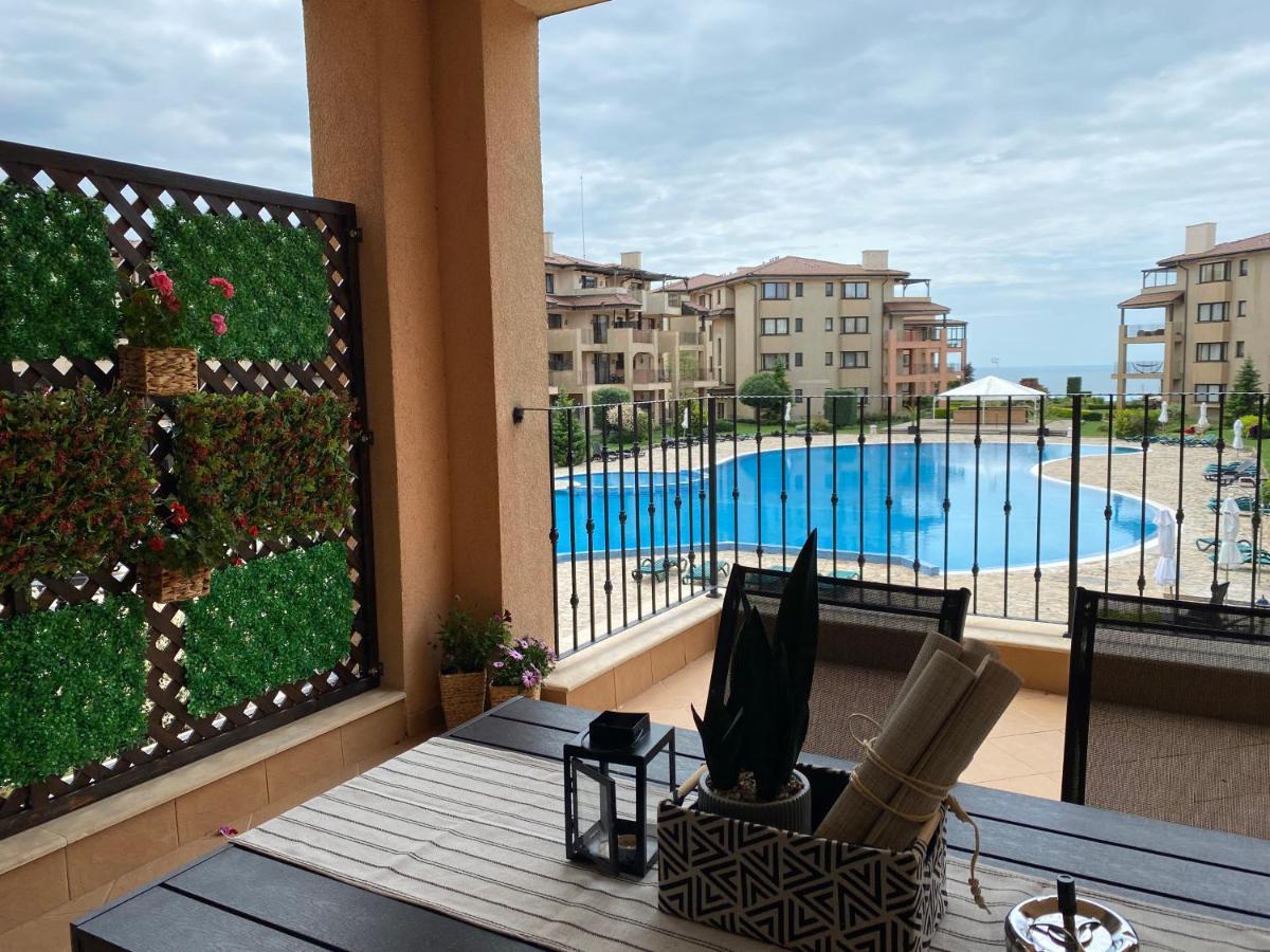 Sea View & Infinity Pool Apartments In Kaliakria Resort Baltjik Exteriör bild