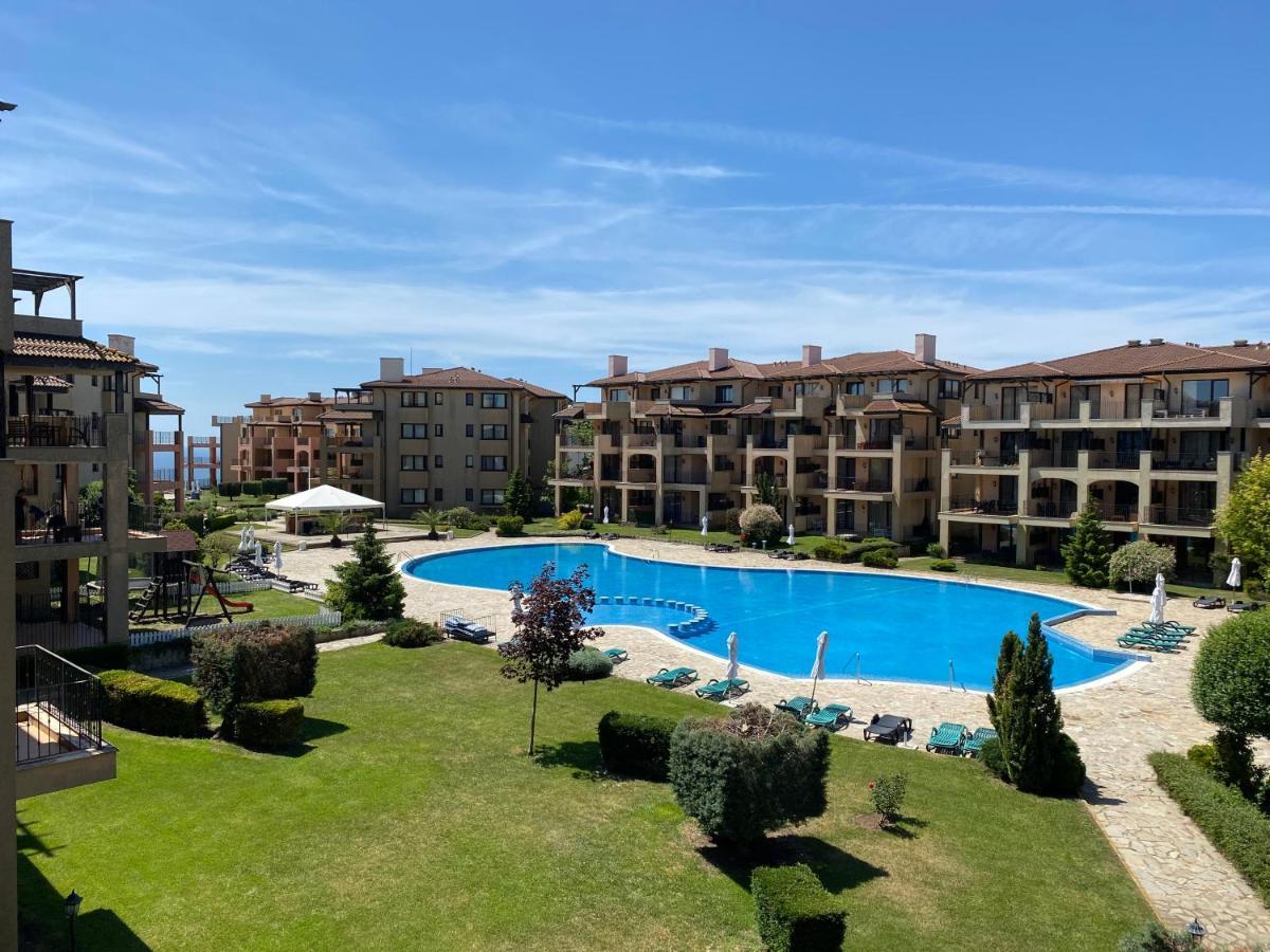 Sea View & Infinity Pool Apartments In Kaliakria Resort Baltjik Exteriör bild