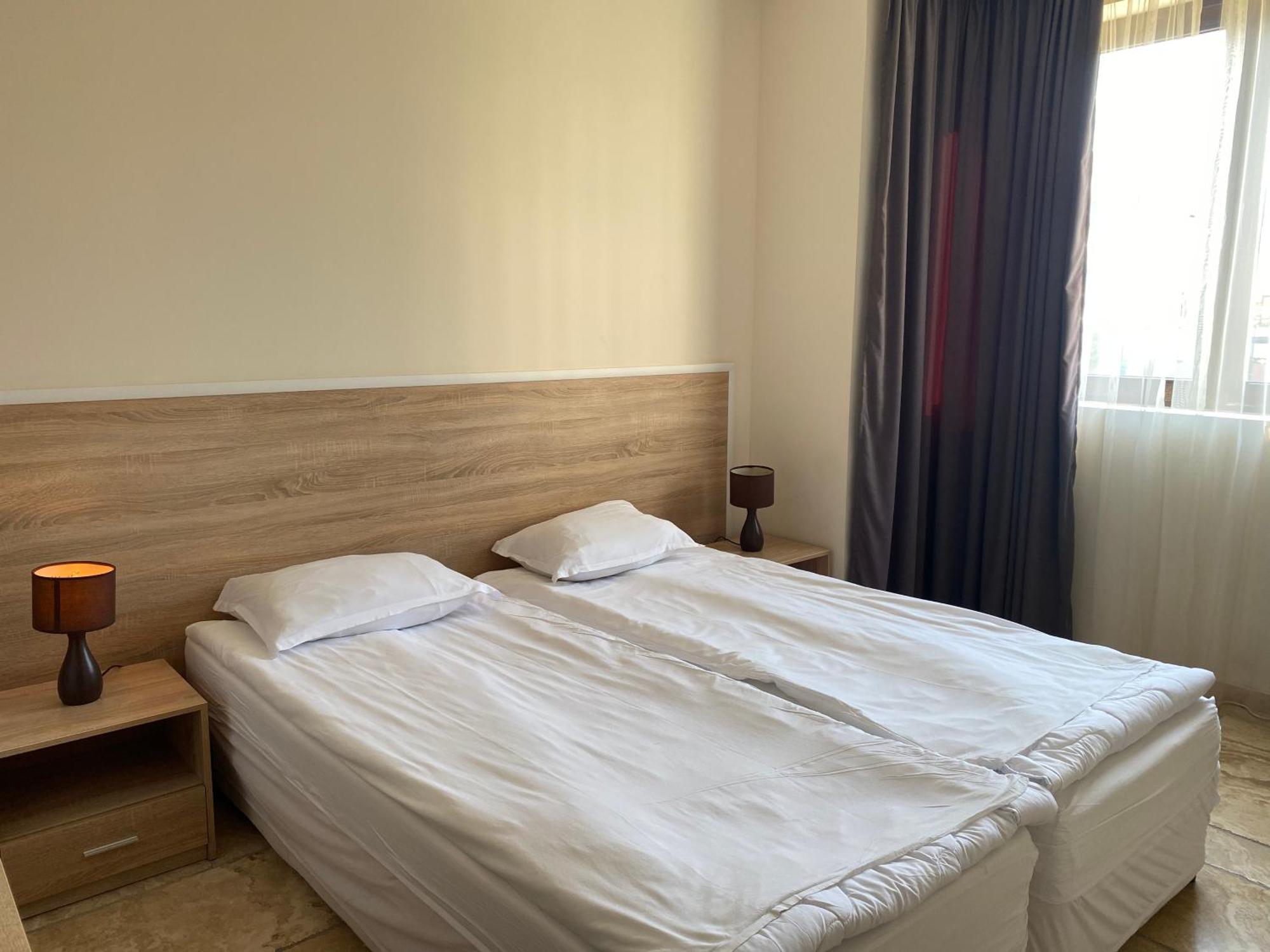 Sea View & Infinity Pool Apartments In Kaliakria Resort Baltjik Exteriör bild
