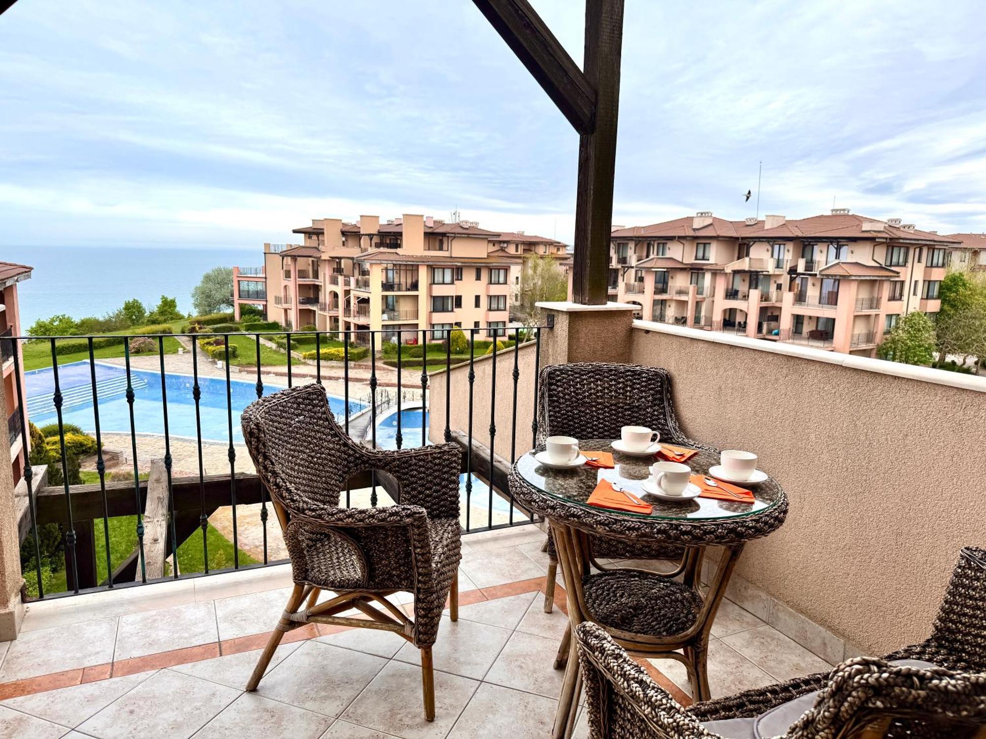 Sea View & Infinity Pool Apartments In Kaliakria Resort Baltjik Exteriör bild
